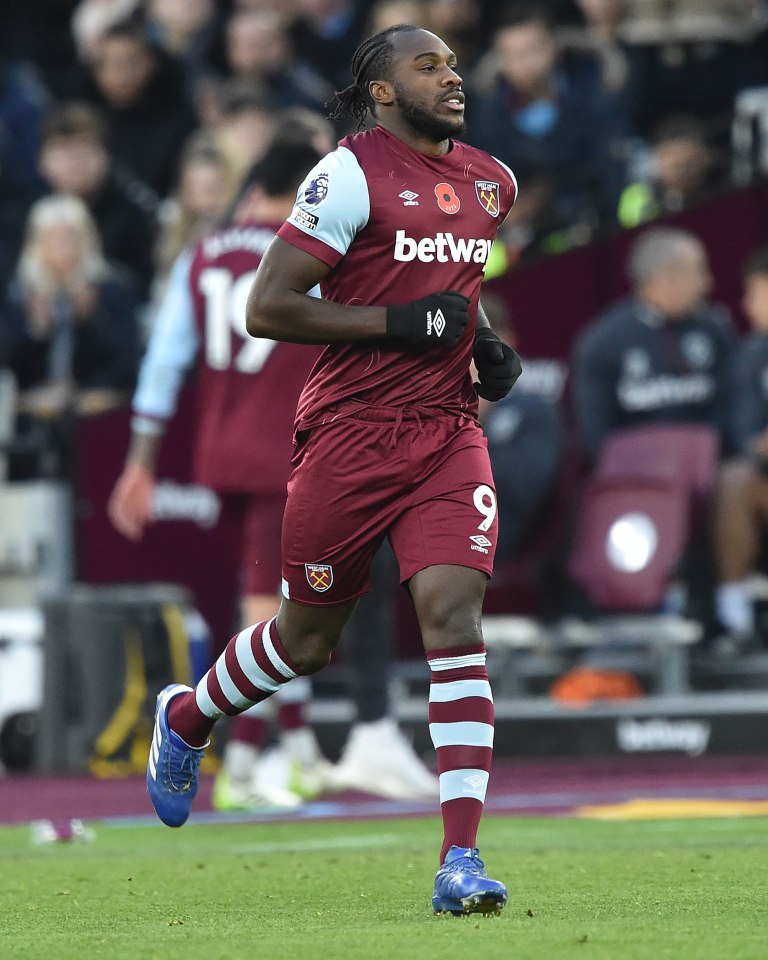 West Ham fear Michail Antonio could be ruled out for several months