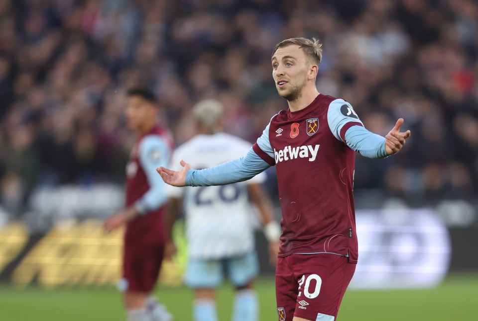 Jarrod Bowen's knee injury has left West Ham sweating
