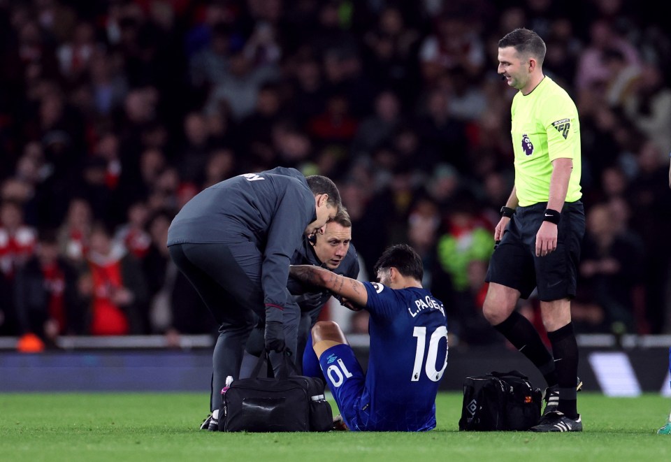 Lucas Paqueta appeared to injure his hamstring against Arsenal