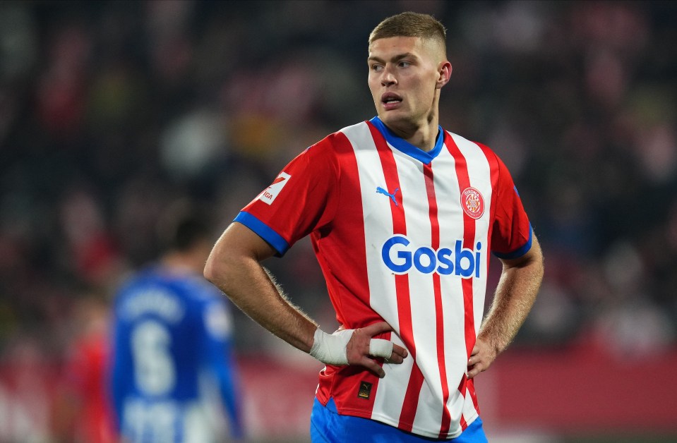 Artem Dovbyk is on Chelsea's transfer target