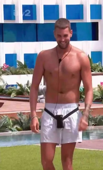 Zach says he put on one and half stone in the villa