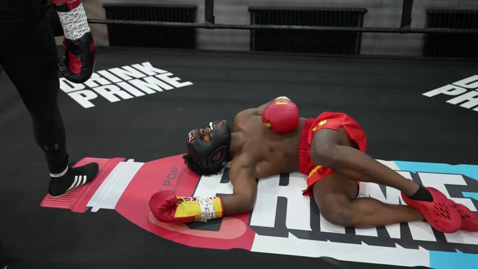 Speed was pulled out after six rounds