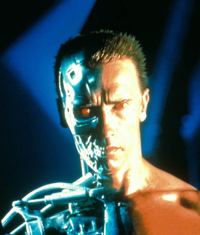 Arnold Schwar­zenegger has said OJ Simpson was originally cast as The Terminator