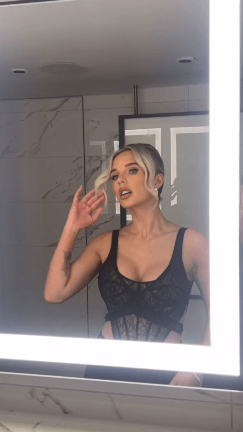 Helen Flanagan has been cruelly 'mum-shamed again