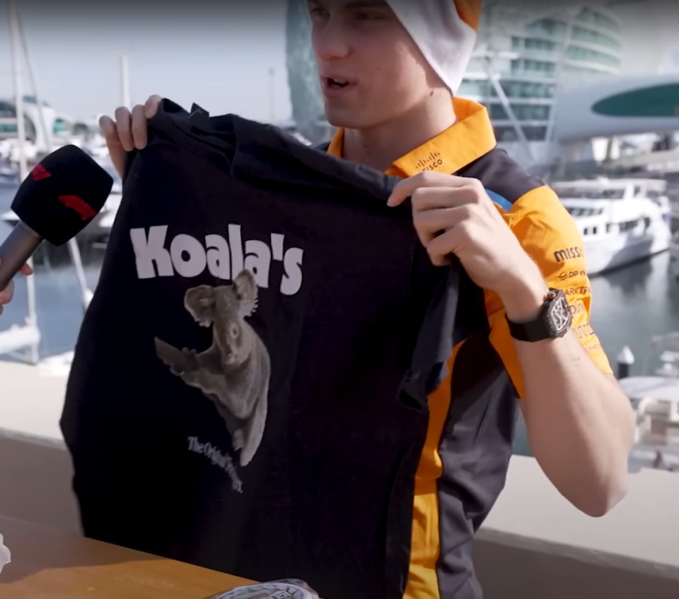 Oscar Piastri received an Aussie-themed T-shirt