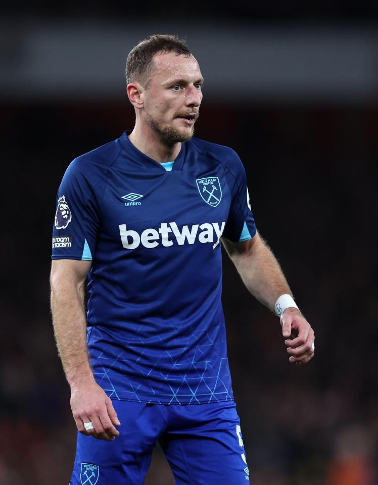 Vladimir Coufal's agent has slammed West Ham's new contract extension for the star