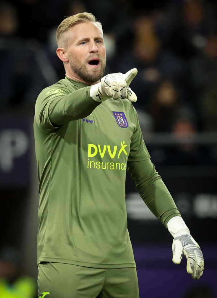 Anderlecht’s goalkeeper Kasper Schmeichel could be coming back to the Prem