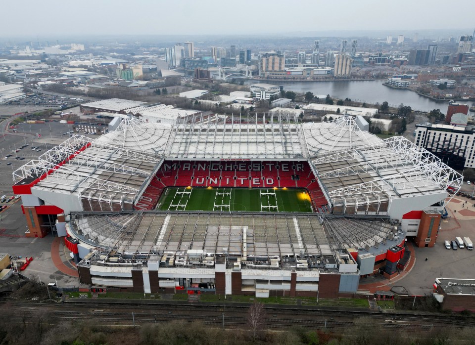 Sharpe believes Ratcliffe needs to rebuild Man Utd's iconic Old Trafford