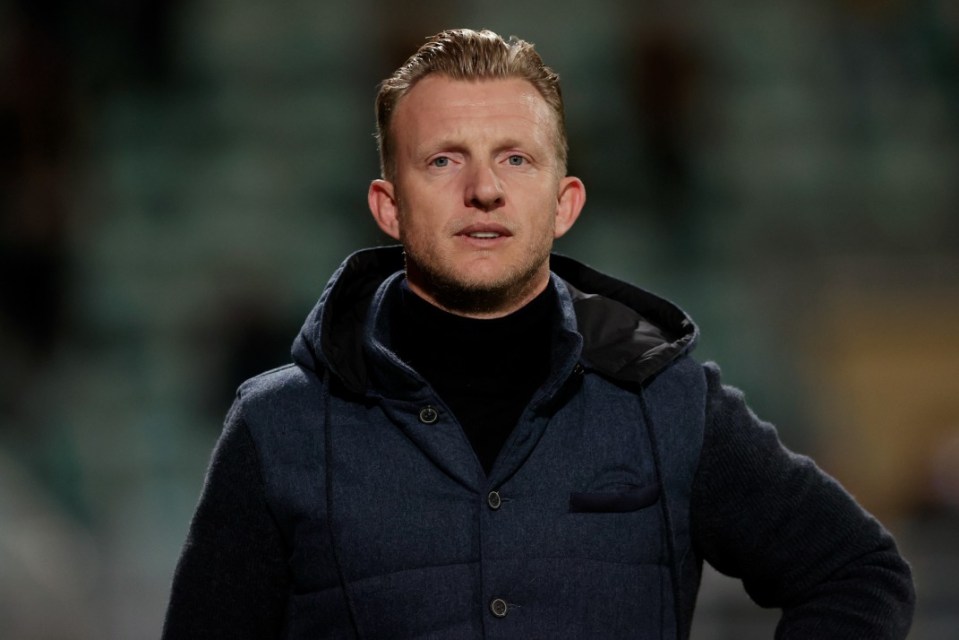 DEN HAAG, NETHERLANDS - NOVEMBER 16: Coach Dirk Kuyt of ADO Den Haag  during the Dutch Keuken Kampioen Divisie  match between ADO Den Haag v Roda JC at the Bingoal stadium on November 16, 2022 in Den Haag Netherlands (Photo by Pim Waslander/Soccrates/Getty Images)
