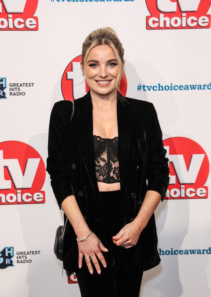 Sian looked incredible in a crop top just a few weeks ago
