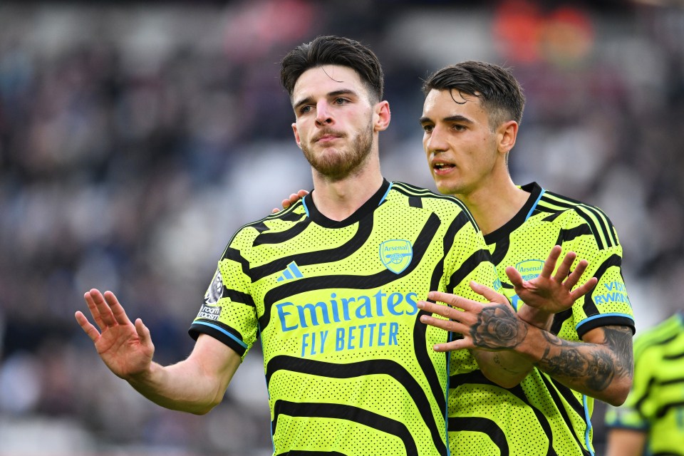 Rice scored one goal and assisted two more as Arsenal fired a warning to title rivals