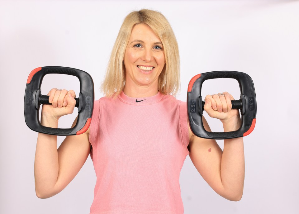 Les Mills Weight Plates can be added to a barbell from the same company