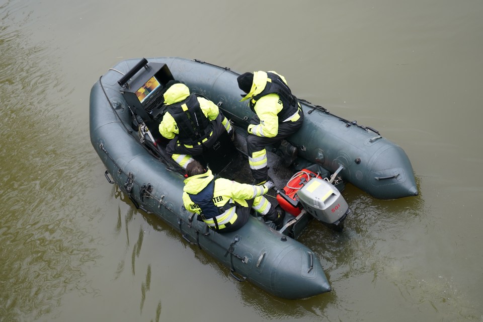 Experts from SGI took to the water today