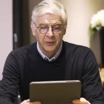 Arsene Wenger rated Chunkz's football skills