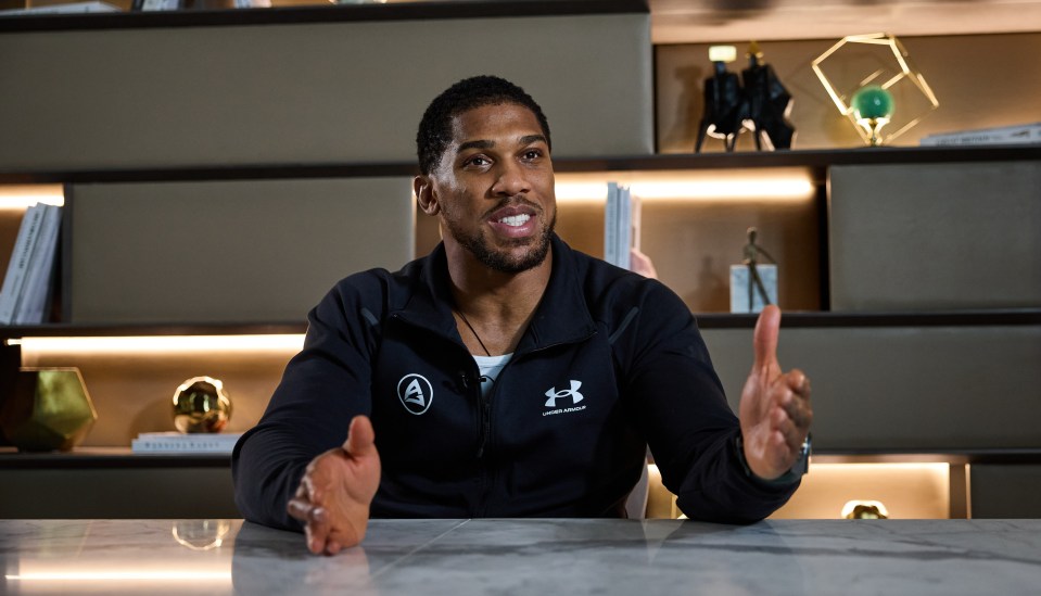 Anthony Joshua has made his prediction for Tyson Fury vs Oleksandr Usyk