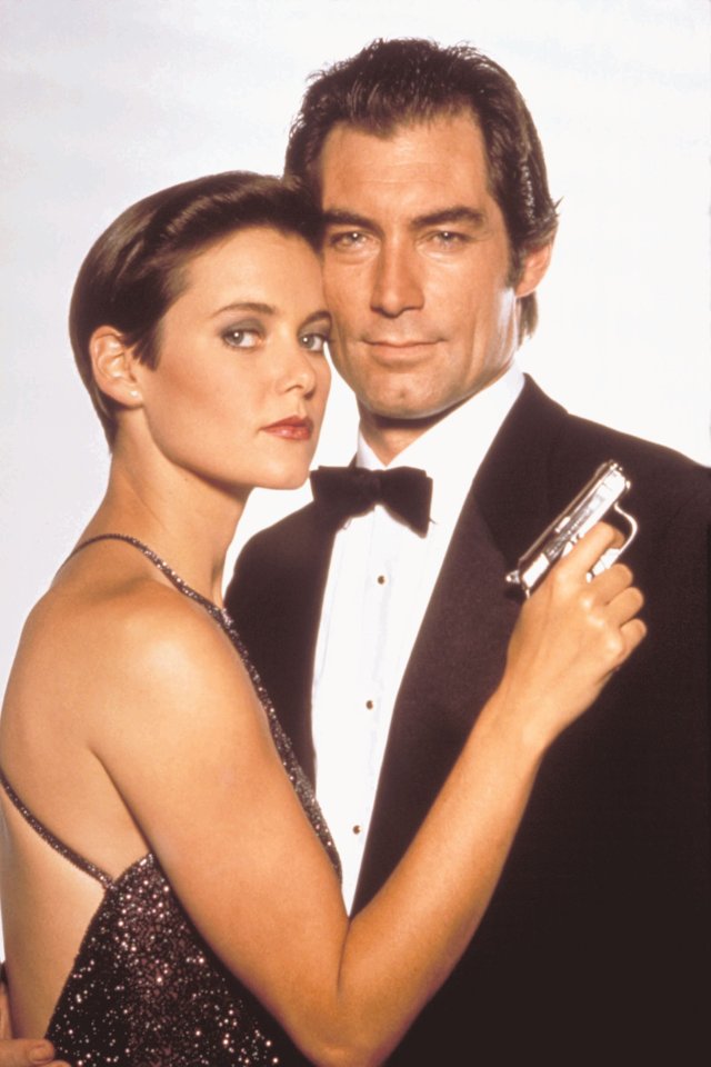 Quality: Original Film Title: James Bond Licence To Kill.For further information: please contact your local Twentieth Century Fox Press Office.<br />
Starring Timothy Dalton as James Bond, Carey Lowell and Talisa Soto as the Bond Girls and Robert Davi as the villain, Sanchez. Also starring Wayne Newton and Benecio del Toro. 1989.