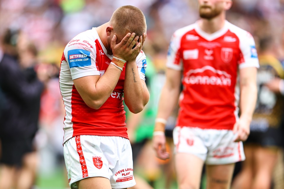 Salford head to a Hull KR side looking to go one better than last season's Challenge Cup final agony