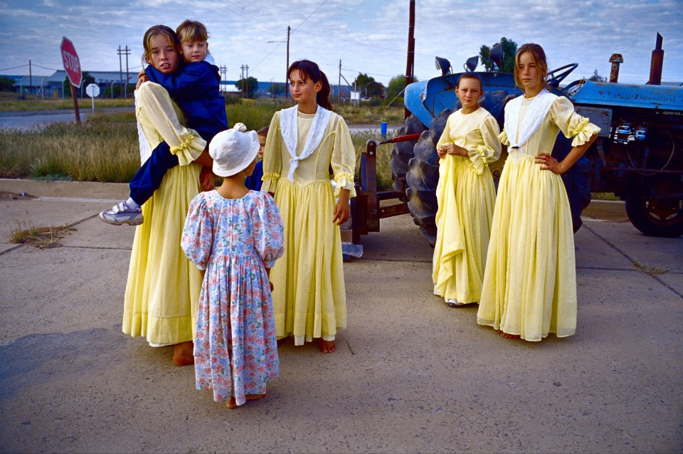 Children in traditional Afrikaner dress at a local festival