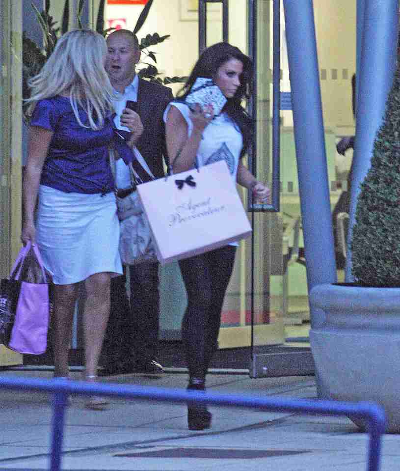 Kate Price snapped shopping for Agent Provocateur gear