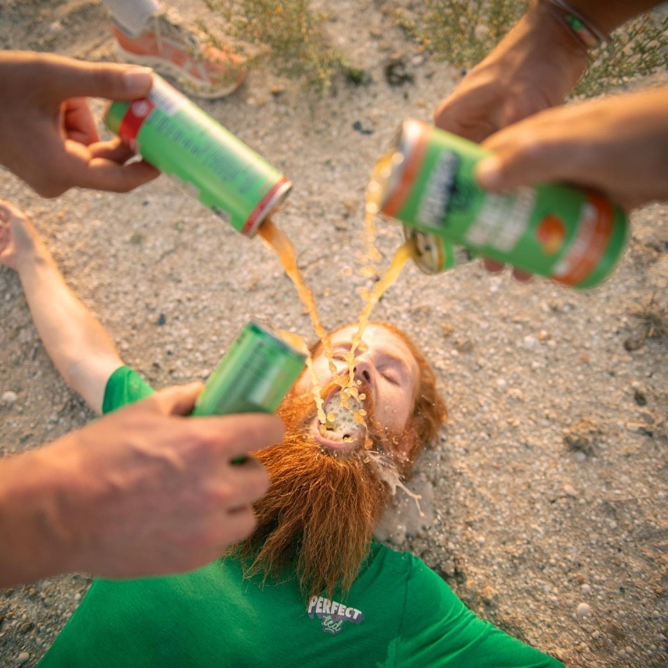 INSTAGRAM WITHOUT PERMISSION :  HARDEST GEEZER - Russ Cook : , Athlete, On a mission to become the first person ever to run the full length of Africa,  @huel, ¿¿ @perfecttedenergy,  @hoka_eu, CHARITY FUNDRAISER¿¿, linktr.ee/hardestgeezer, Followed by danjonesimages, bobb -  http://www.instagram.com/p/C3GSnGQryhY/?img_index=1