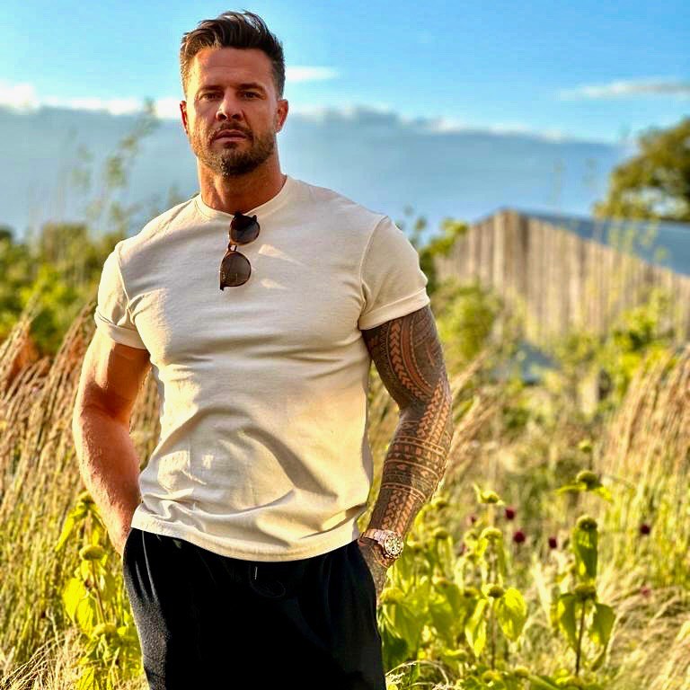 Her trip comes after she split with her stuntman boyfriend Bobby Holland Hanton