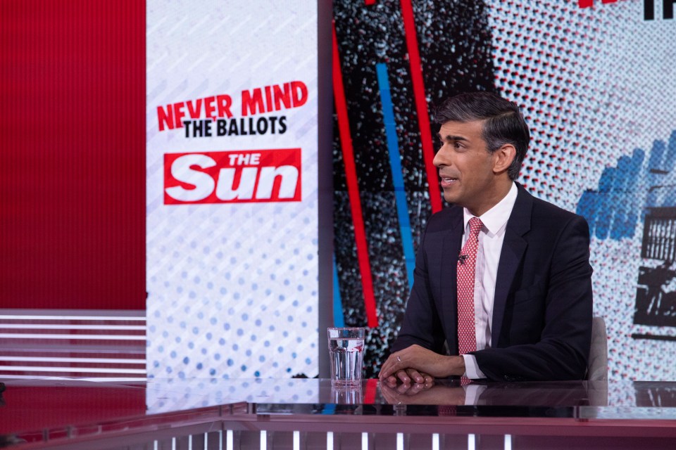 Rishi Sunak denied that he is planning to fine homeless people if they smell bad