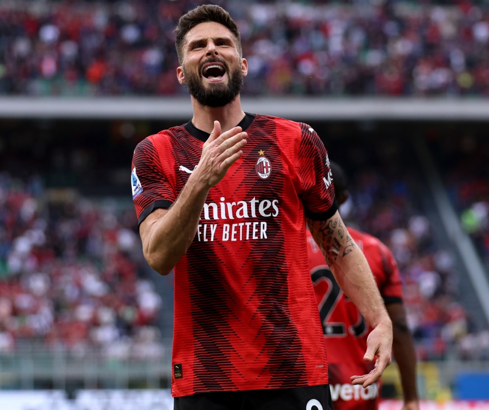 Giroud won the Serie A title with AC Milan two years ago
