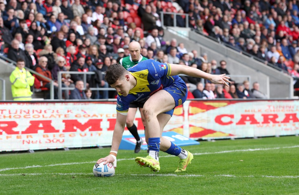 Josh Thewlis has revealed how Sam Burgess' personal touch is working at Warrington