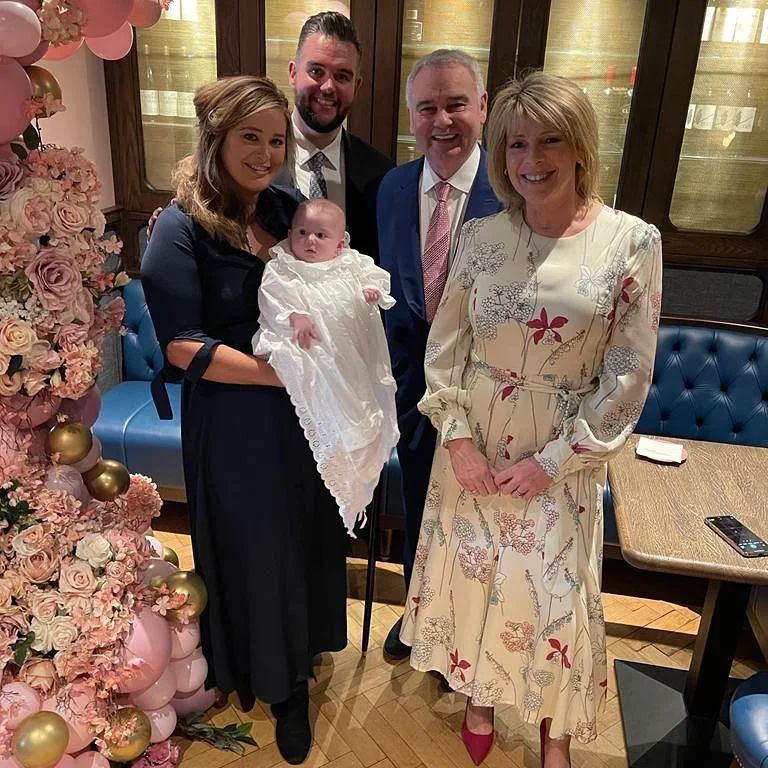Eamonn Holmes and Ruth, , Last Insta Post 7th November 2021 http://www.instagram.com/p/CV--ZIHMULj/