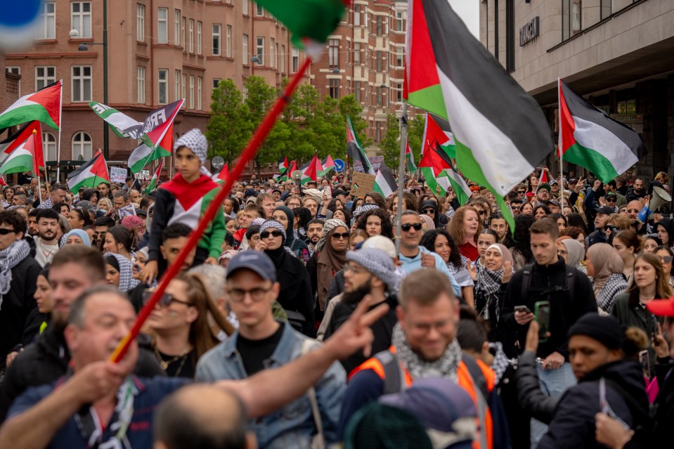 Tens of thousands of demonstrators are expected to take to the streets ahead of Saturdays grand final