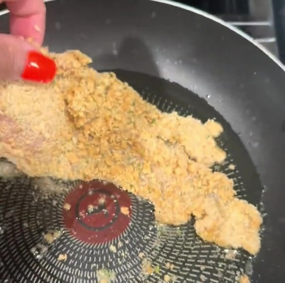 She cooked each piece in canola oil