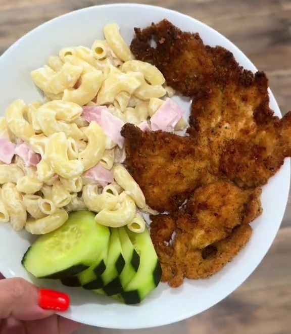 And served up alongside a pasta salad and cucumber slices