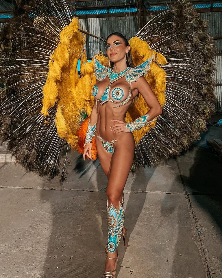 Lisandro Martinez's girlfriend Muri Lopez wears a colourful outfit for carnival
