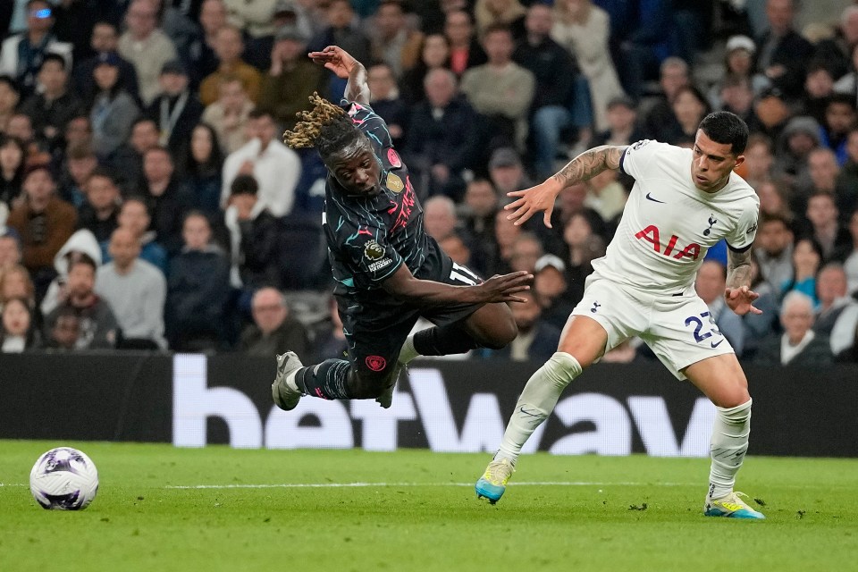 Pedro Porro tripped Jeremy Doku in the penalty area