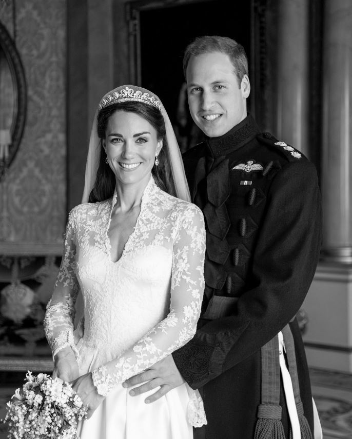The couple shared this new photo from their wedding day, to mark 13 years of marriage