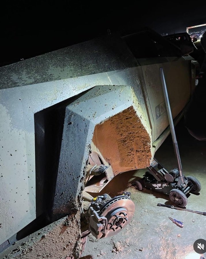 One person who took their 'all-terrain' vehicle to a desert-racing tournament lost their wheel completely