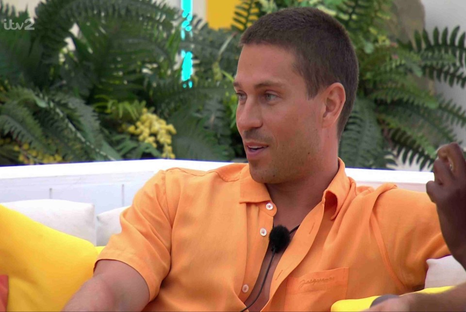 Joey admitted tonight that he's still not 'closed off' with Samantha
