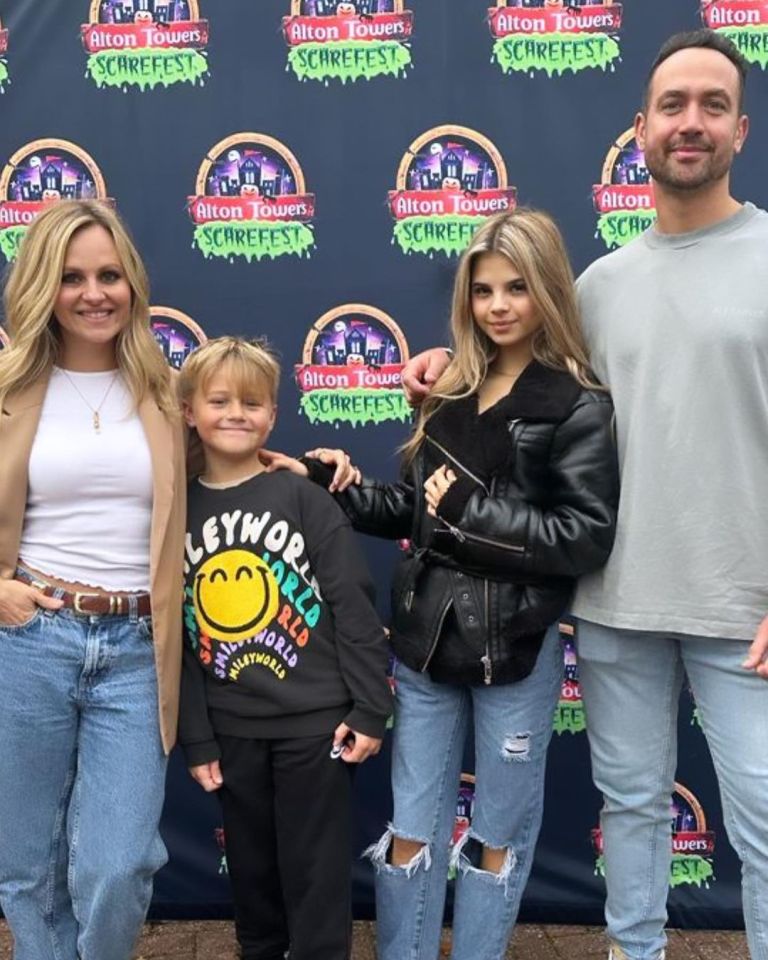 Tina posing alongside her two kids Beau, Scarlett and husband Adam Croft