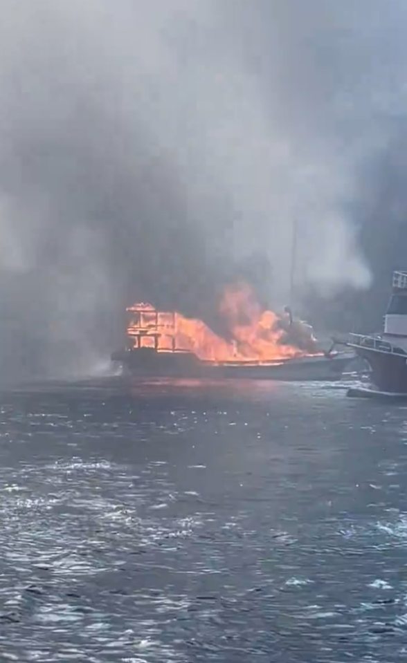 The boat's infrastructure got burnt to a crisp before it sank