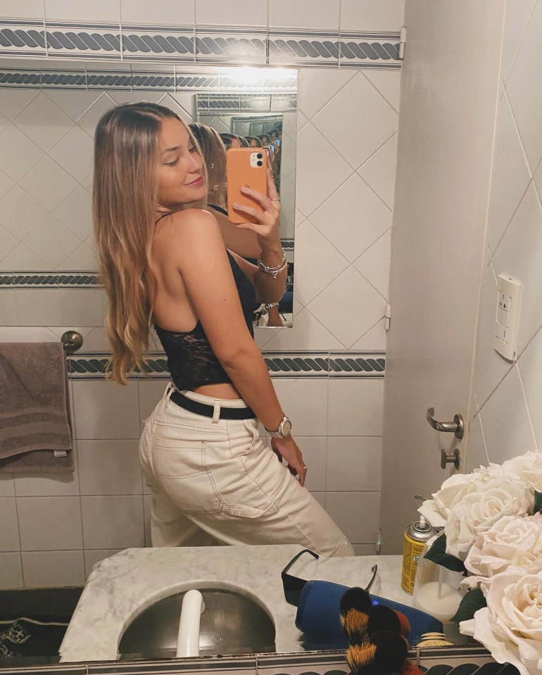 Story from Jam Press (Influencer Killed) Pictured: Catalina Gutiérrez. Body of influencer, 21, 'killed by besotted friend' found in back seat of car An influencer has allegedly been murdered by a besotted friend. Catalina Gutiérrez, 21, was found dead in a Renault Clio in a car park. Her body was partially burned in the back seat, according to reports. She last posted on Instagram for her 100,000 followers just hours before her alleged murder. Gutiérrez shared a photo of an invitation to a Friendship Day party at the Patio Olmos shopping centre in Córdoba City, Argentina, taking place today (19 Jul). The victim, who defined herself as a public figure, also had 36,000 followers on TikTok. She was last seen leaving her home to meet up with pals at the same shopping centre on the evening of 17 July. After leaving her house, she sent an audio message to her boyfriend to let him know she was on her way. When she failed to show up or answer messages, her friends informed her family. Her relatives grew more concerned as the hours passed and her sister began to track her movements with Apples location services. After midnight, she noticed that the victims iPhone signal has remained fixed at 3900 Pedro Echagüe Street in Córdoba. The sister informed the police and the macabre discovery took place. The authorities quickly ruled out the possibility of a homicide during a robbery as none of the victims valuables had gone missing. Investigators started interviewing her friends and family members to gather information. One friend, named as architecture student Néstor Soto, then allegedly broke down and confessed to the crime. The victim was his classmate at the National University of Córdoba. They suspect he was obsessed with the influencer despite the fact she had a boyfriend. The police stated: As he made his statement, he contradicted himself. From one moment to the next, he suddenly admitted that he killed her. He said she