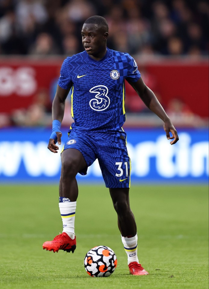 a soccer player with the number 31 on his jersey
