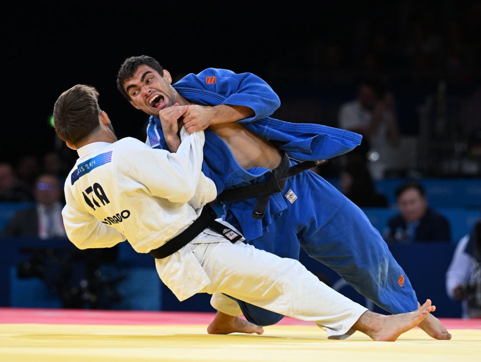 He defeated Manuel Lombardo to win bronze