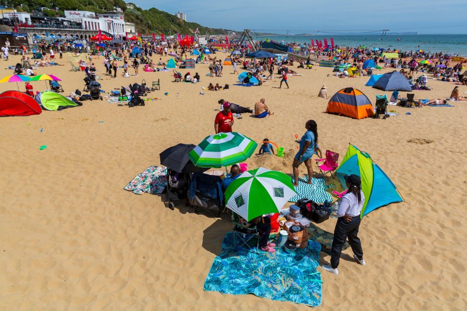 Brits can look forward to enjoying a glorious weekend as temperatures hit 23C for the Euro final