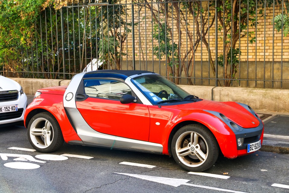 Smart is reportedly considering a return for its beloved Roadster sports car