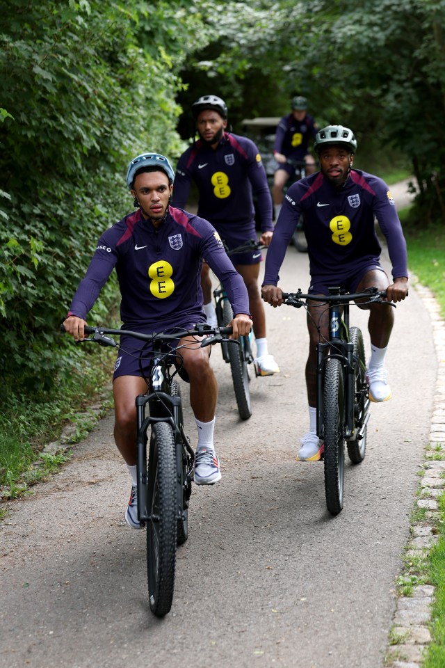 Trent Alexander-Arnold and Ivan Toney cycled around England’s team camp
