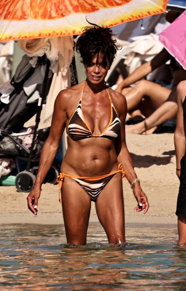 TV legend Jenny Powell, 56, looked amazing as she hit the beach
