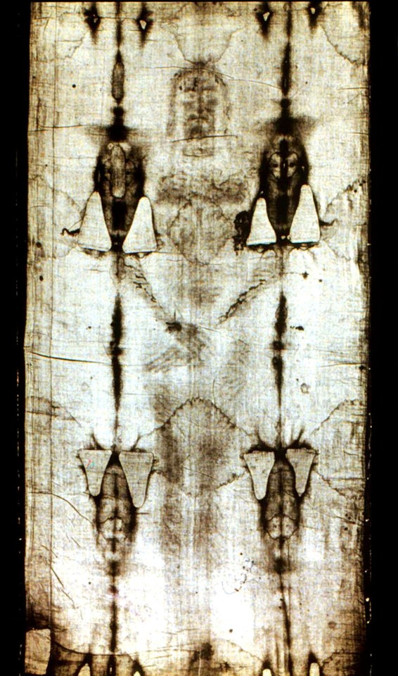 - FILE PHOTO AUG78 - The Turin Shroud is shown in this August 1978 file photo. The Turin Shroud, an ancient linen sheet revered by some Christians as the burial cloth that wrapped Christ's body after his crucifixion, goes on display to the public in Turin's cathedral from April 19. The Shroud has been kept in a silver casket in the specially-built Gaurini Chapel of Turin's cathedral since 1694. It was saved from a fire in April 1997 and has been held in secret location since. It will be on display until October 14 in a glass filled with inert gas.