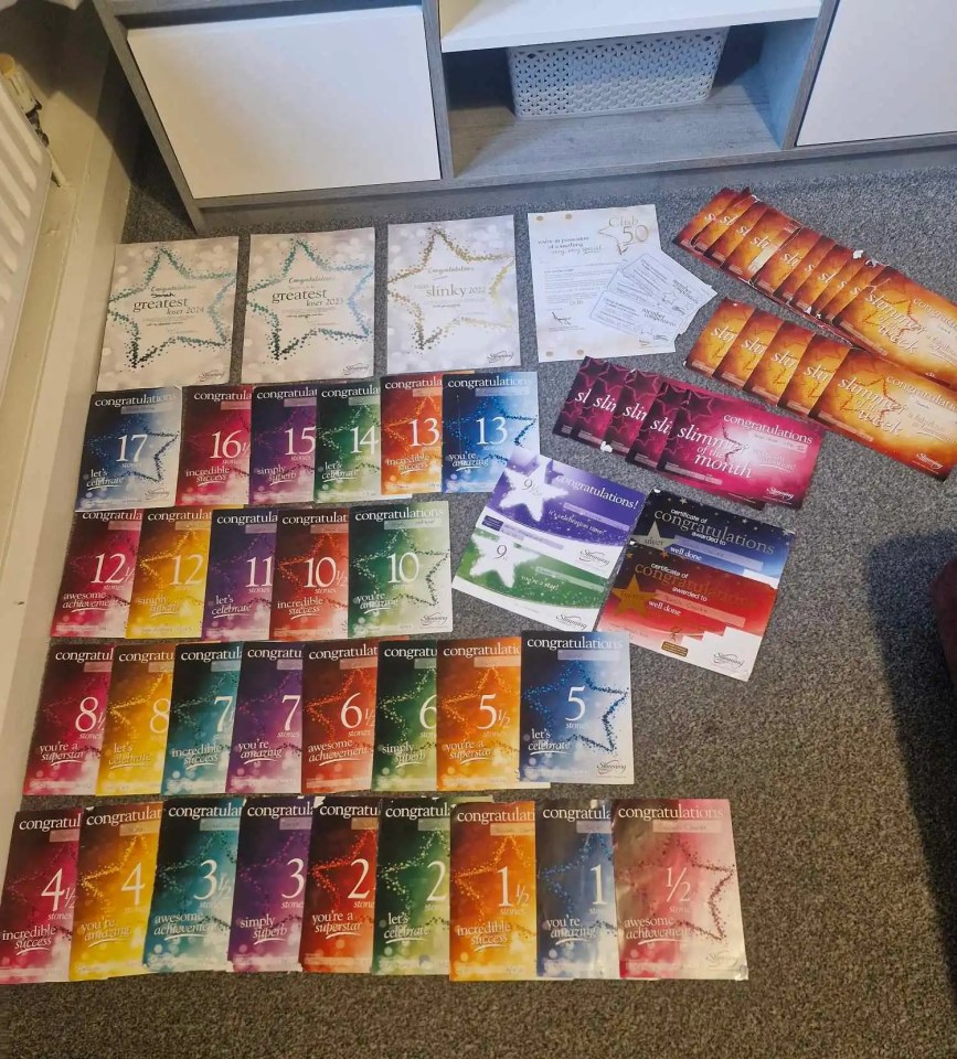 a galaxy s23 fe displays a collection of congratulations cards