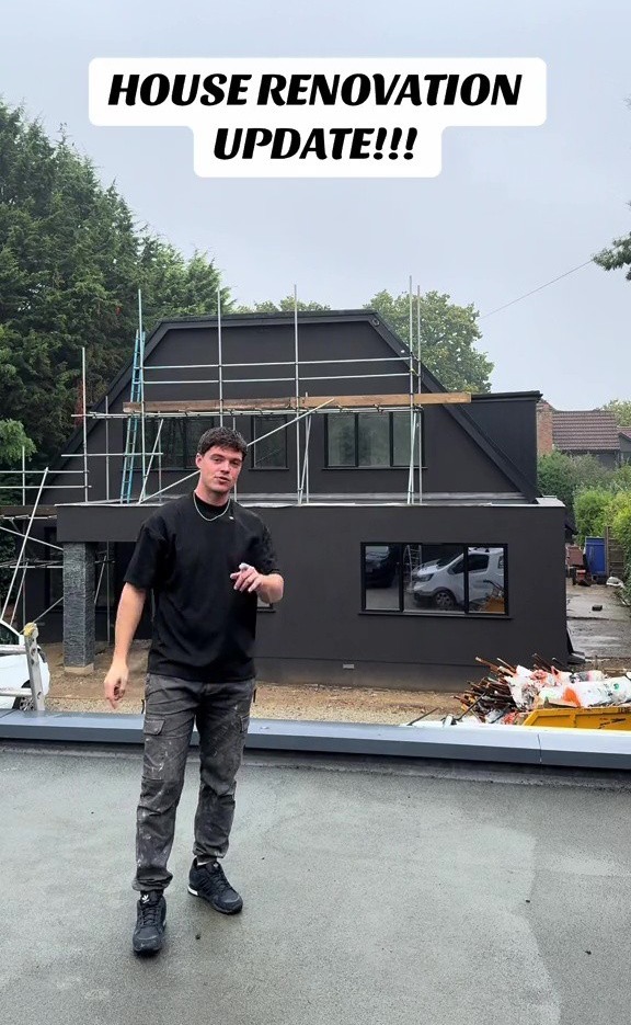 Love Island Casa Amor reject Billy Brown builds HUGE all black mansion,