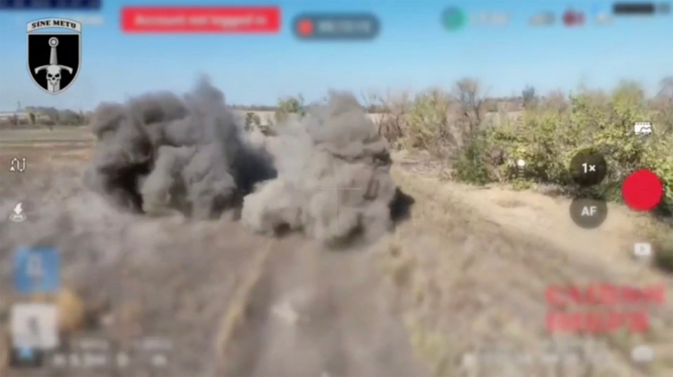 GRAPHIC: Moment the Russian army 'bombs its own soldiers seeking to surrender to Ukraine¿' near Kurakhove, Donetsk region, Ukraine.